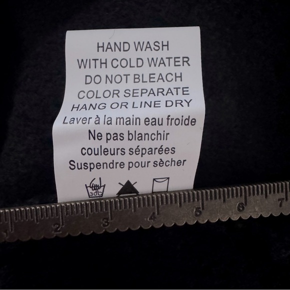 Black Boucle Daisy Knit Sweater Plush Floral Pullover Medium - Picture 9 of 10